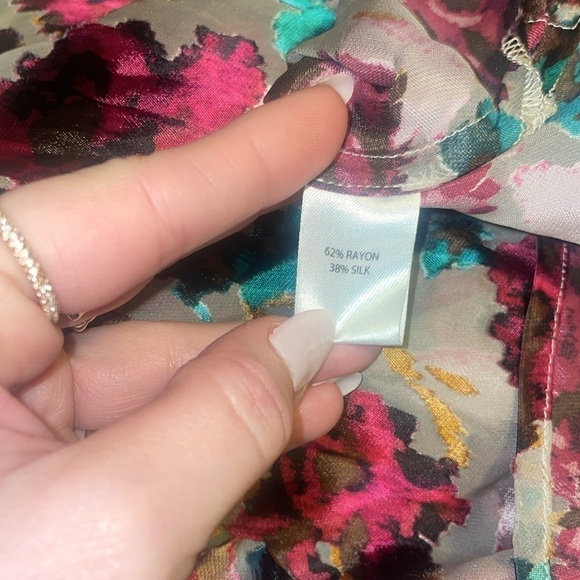 Saloni Emile Floral-Print Button-Front Silk Top 🌺 size 2 - Picture 10 of 10